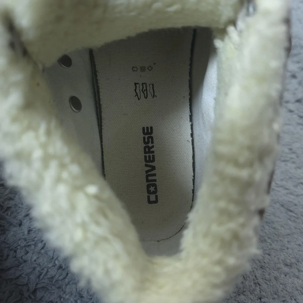 Converse All Star Shoes Youth Size 4 Brown Faux Fur Lined Mid Top Sneakers